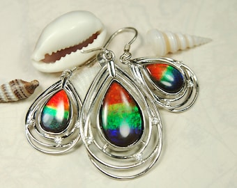 Ammolite jewelry set of pendant and earrings.Brilliant nicely matched Rainbows.The perfect gift for her.Must see details below.#102411