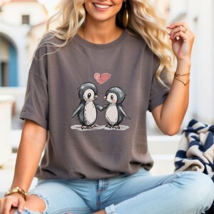 Cute Penguin Couple Love T-Shirt, Adorable Animal Graphic Tee, Romantic Heart Casual Wear Unisex