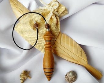 Péndulo de adivinación artesanal / Péndulo egipcio en madera de peral