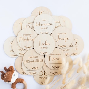 40 Meilensteinkarten Schwangerschaft auf edlem Holz als Geschenk für Schwangere, werdende Mütter - Holz Meilensteinkarten auf deutsch