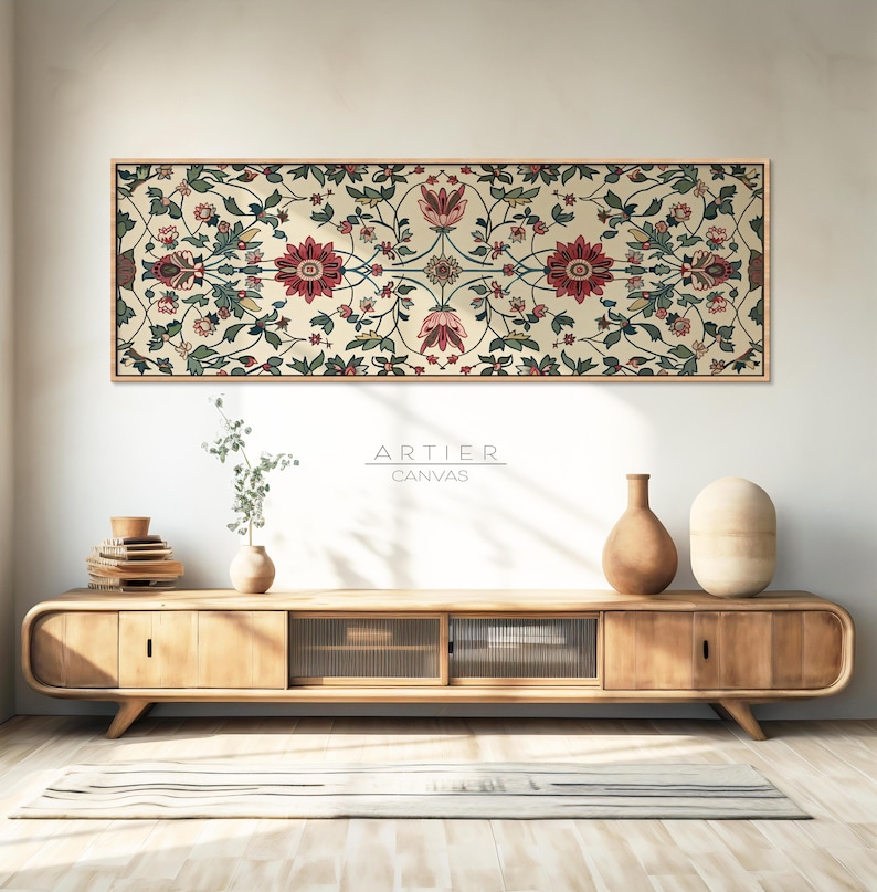 Puede incluir: Impresi&oacute;n en lienzo rectangular enmarcada con un dise&ntilde;o floral. El dise&ntilde;o presenta flores y follaje rojo, verde y rosa sobre un fondo crema. El texto "ARTIER CANVAS" est&aacute; impreso en blanco.