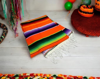 New Authentic  Serape 102" x 63" Throw , Mexican Blanket, 1970s Mexican Textile, Serape Blanket, 1970s Blanket, Southwestern Decor