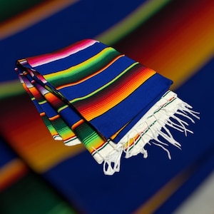 New Authentic  Serape 102&quot; x 63&quot; Throw , Mexican Blanket, 1970s Mexican Textile, Serape Blanket, 1970s Blanket, Southwestern Decor