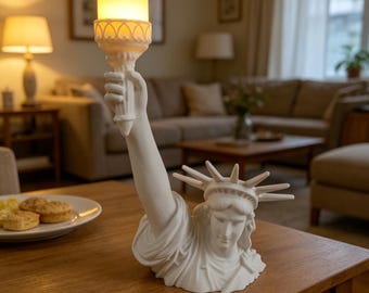 Portavelas con forma de Estatua de la Libertad / Decoración minimalista moderna para el hogar / Candelabro con forma de escultura artística