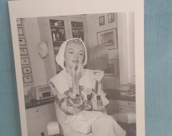 Marilyn Monroe - Vintage Photo Postcards!