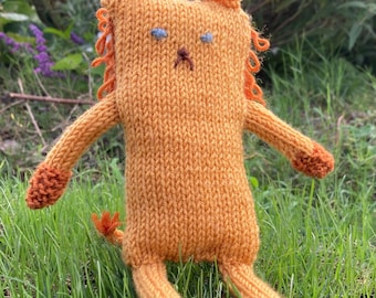 Easy Safari Animal Knitting Pattern Lion Soft Toy, Instant download, knitted animal toy, Easy print-at-home, Stocking filler, Christmas gift