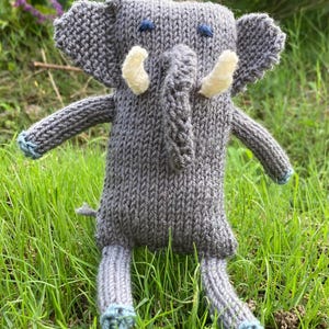 Easy Safari Animal Knitting Pattern Elephant Soft Toy, Instant download, knitted animal toy, Easy print-at-home, Christmas gift for baby