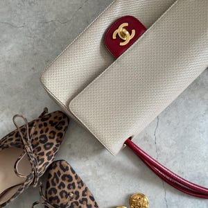 Authentic Vintage Chanel Leather Punching Bicolor Shoulder Bag in Red and Beige (Entrupy Certified)