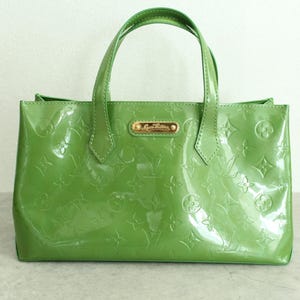 Authentic Louis Vuitton Monogram Vernis Pistachio Green Wilshire Tote Handbag