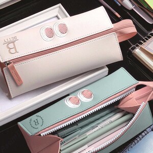 Étuis à crayons en cuir personnalisés, Étuis à crayons pour les yeux mignons, Étuis à crayons avec prénom personnalisé, Étuis à crayons avec logo gravé, Cadeaux fils et fille