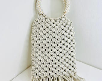 Jewel bag with pearls