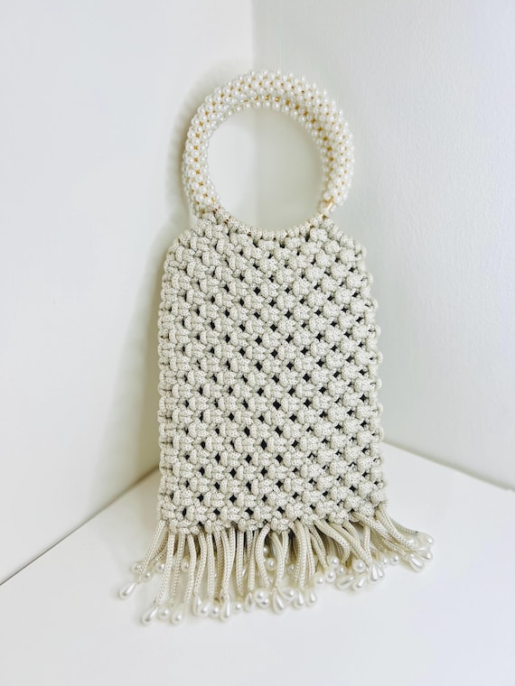 Jewel bag with pearls
