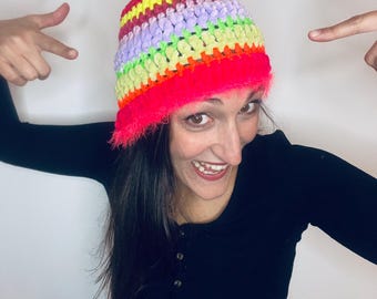 Multicolor fluorescent bucket hat