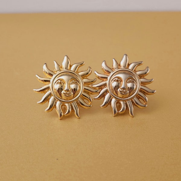 Boucles d'oreilles clip soleil Versace vintage, boucles d'oreilles bijoux italiens vintage, AmorAmorVintage