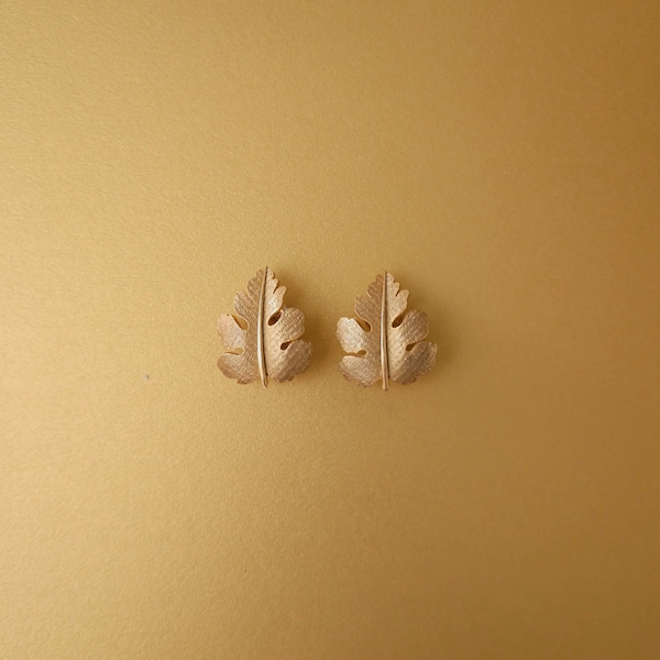 Orena Paris Large vintage leaf Clip on Earrings, AmorAmorVintage
