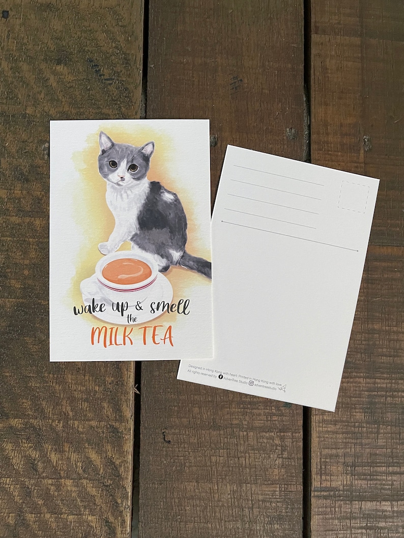 Réveillez-vous et sentez le thé au lait avec chat Carte postale aquarelle image 1