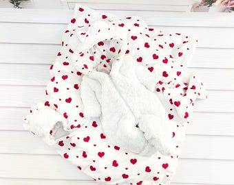Newborn White Teddy Fleece Set: Baby Blanket, Jumpsuit & Hat