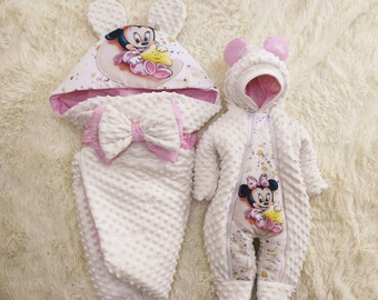 Newborn minky blanket and newborn overalls. Newborn baby set. Girls baby set