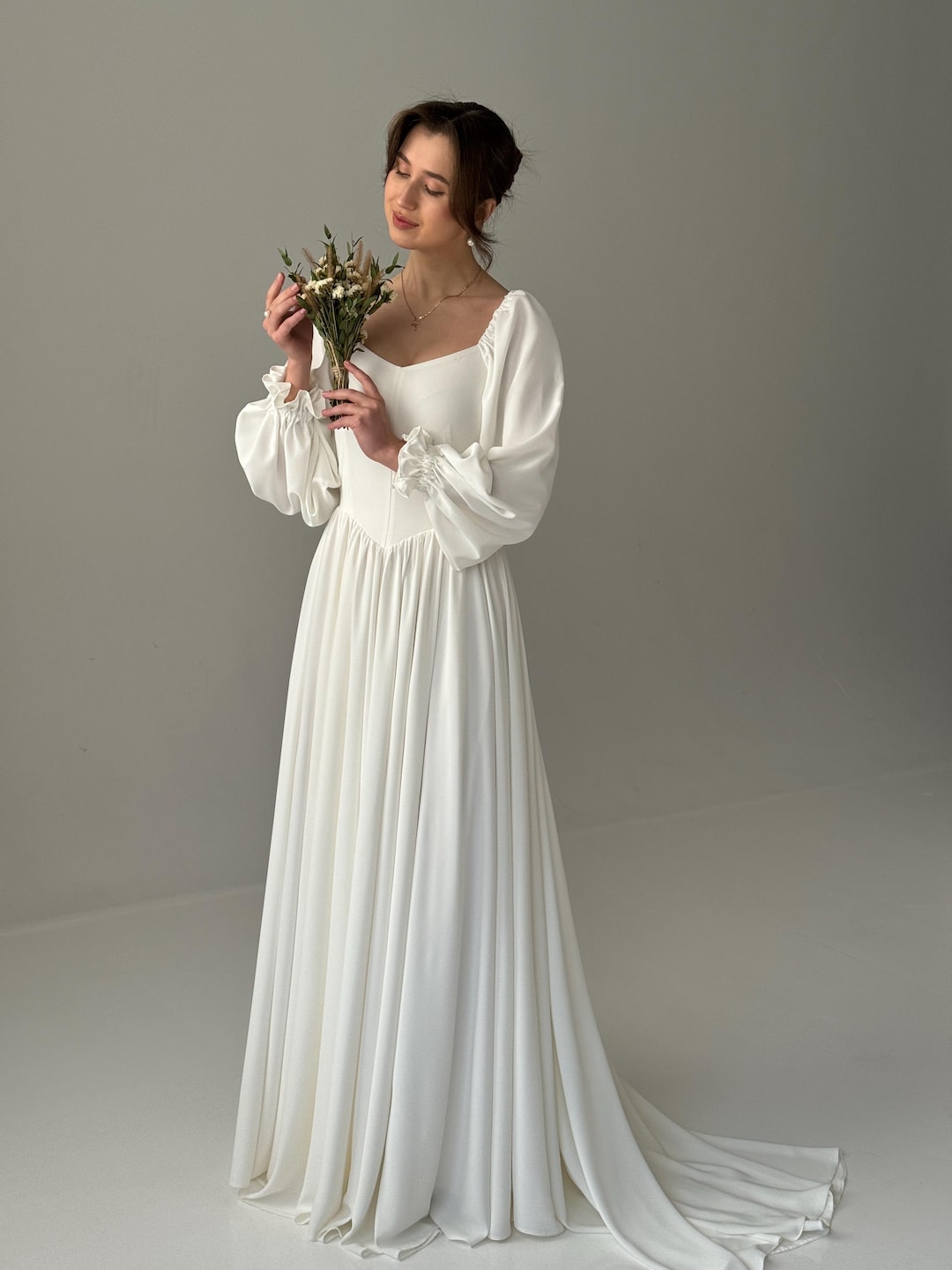 Abito da sposa in chiffon modesto con maniche, abito in chiffon