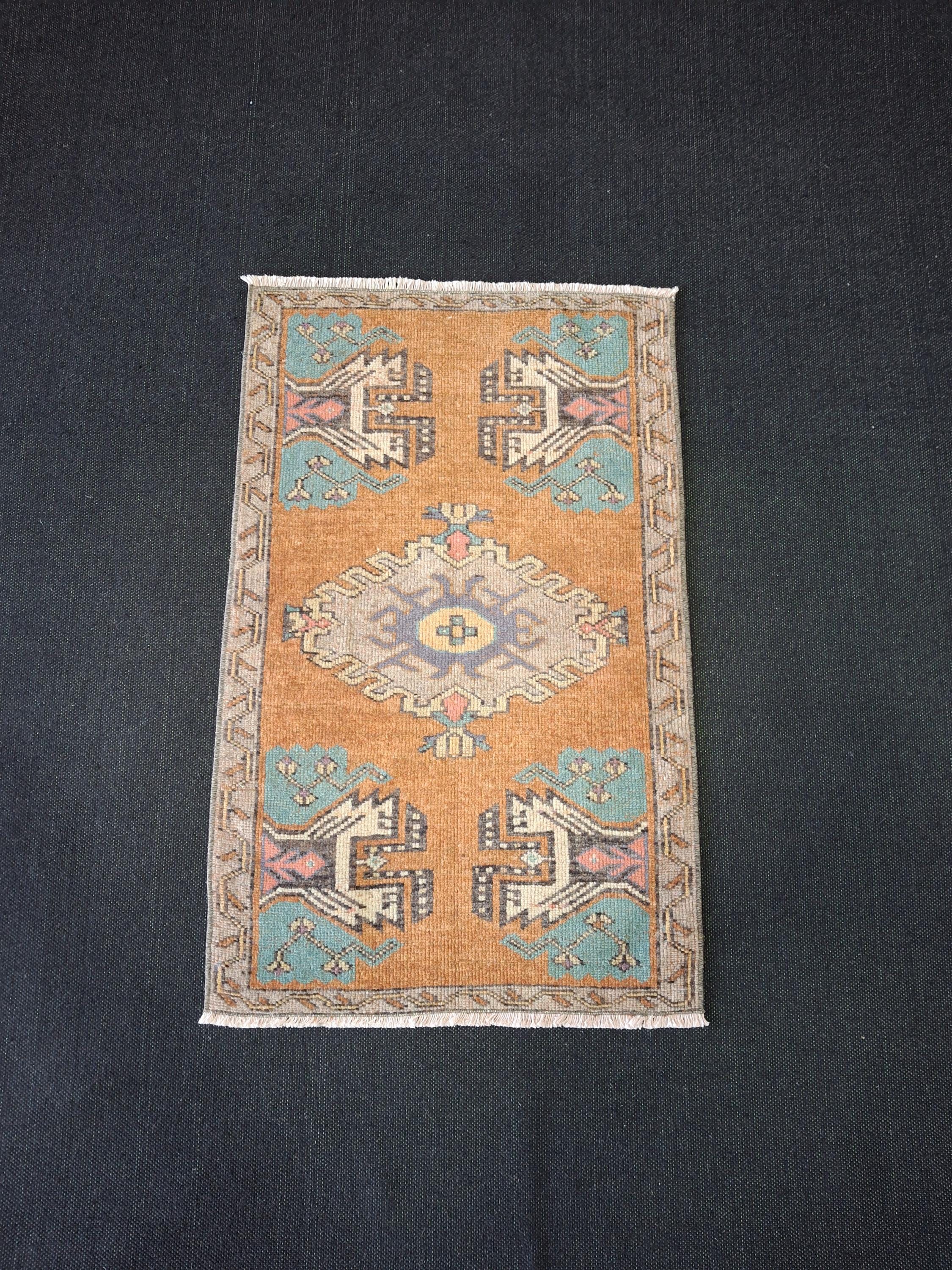 手織りウールミニラグ：ブルーベージュオリエンタルアクセントマット