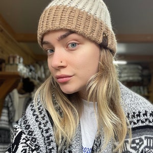 Natürliche Alpaka-Wollmütze, 100% Alpaka von unserem Bauernhof, gestrickte Mütze, hypoallergene Wolle, exklusive Alpaka-Mütze, Möglichkeit der Personalisierung