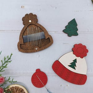 Porta aghi in legno, porta aghi magnetico, organizer in legno per aghi, scomparto per spilli da cucito, cappello di Natale con puntaspilli