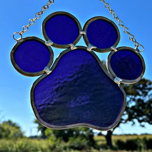 Paw print stained glass sun catcher, free shipping image 3