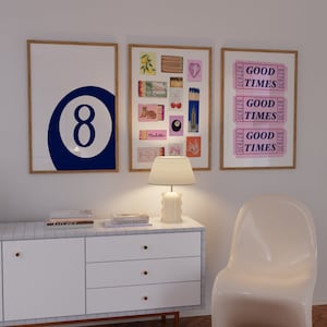 Zestaw 3 modnych nadruków Granatowy biały plakat Wydruk w pudełku zapałek Sztuka ścienna w stylu retro Wydruk biletu Preppy Dekoracja ścienna Sztuka w stylu retro wózka barowego