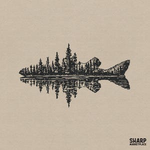 Peut inclure: Une illustration à l'encre noire sur fond beige clair représentant la silhouette d'un poisson formée par une forêt dense de pins, avec un reflet inversé des arbres sous le corps du poisson. Le texte SHARP MARKETPLACE figure en bas à droite.