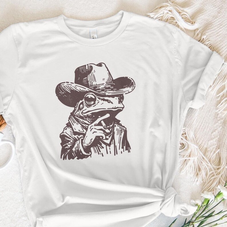 Grenouille cowboy PNG, grenouille drôle meme PNG, crapaud cowboy, sublimation tendance, design Western PNG, ambiance country rétro image 7