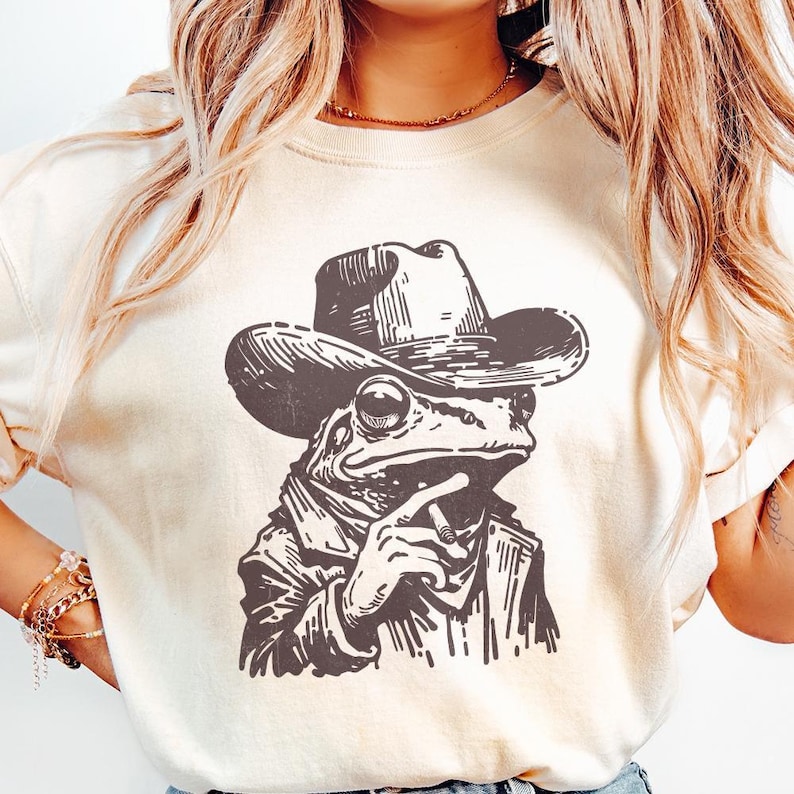 Grenouille cowboy PNG, grenouille drôle meme PNG, crapaud cowboy, sublimation tendance, design Western PNG, ambiance country rétro image 2