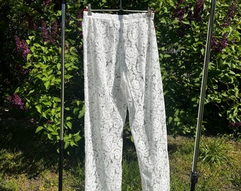 White lace pants | White lace pants | Pinterest styles | Summer trousers | Fabric trousers with elastic band