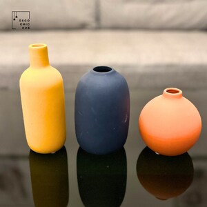 Bunte Keramikvasen 3er-Set, Wohnzimmer Blumenschmuck, dekorative Knospe-Vase, kreativer Mehrzweck-Boho Planter, minimalistisches Geschenk