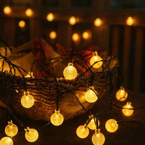 Lampes solaires de jardin étanches : éclairage féerique chaleureux à 100 LED