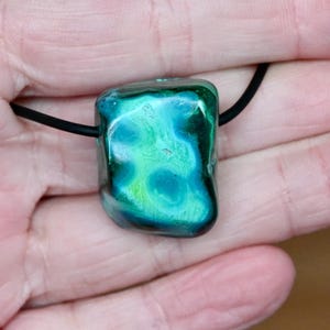 Beautiful CHRYSOCOLLA-MALACHITE pendant 21.8 g