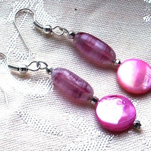 Earrings in Pink Mother of Pearl Coins and Swirled Glass Beads Silver Plated
