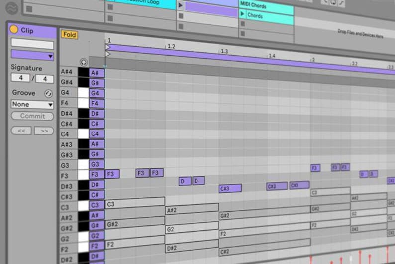 Op de afbeelding: Een screenshot van een digitale audiowerkstation (DAW) software-interface. Het scherm toont een pianoroll met noten die in een raster zijn gerangschikt. De noten zijn gelabeld met muzieknoten, zoals C4, G3 en F2. De software-interface bevat ook een tijdlijn, een transportbalk en een mixer.