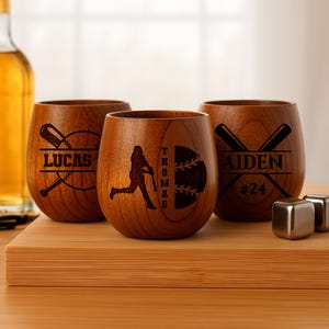 Custom Baseball Whiskey Glass for Dad - Custom Father&#39;s Day Gift for Men, Baseball Wooden Bourbon Cup for Him, Husband