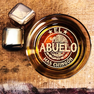 El Abuelo Mas Chingon Gift for Father&#39;s Day - Custom Mexican Grandparents Gift - Personalized Spanish Whiskey Glass Gift for Dad