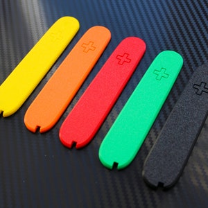 91mm PLUS Victorinox scales