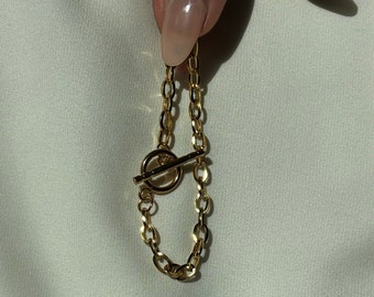 Gold Clip Bracelet | Talia