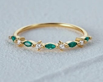 Emerald Baguette Ring 18k Gemstone Ring Emerald Jewelry Gift for Her Gold Ring Stacking Ring May Birthstone Silver Ring Engagement Rings