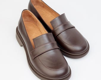 Mocasines de piel marrón para mujer, zapatos planos sin cordones hechos a mano, mocasines minimalistas, zapatos planos clásicos para el día a día, calzado informal de otoño.
