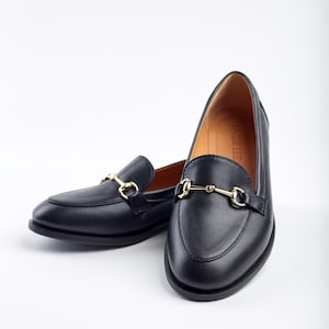 Comfortable Leather Black Loafers, Women’s Suede Slip-on Flats, Cushioned Insole Loafers, Gold-tone hardware, Driving moccasins