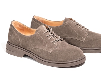 Neutral Suede Oxford Boots, Warm Winter Derby, Taupe Everyday Comfort Footwear, Women’s Suede Oxfords, Handmade Lace-Up Mocha Flats