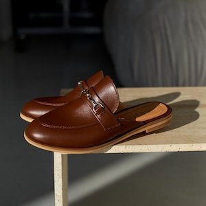 Handmade Brown Leather Backless Shoes, Casual Summer Office Footwear, Women&#39;s Brown Leather Mules, Comfortable Classic Work Shoes