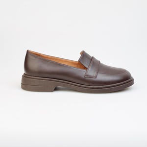Classic Brown Leather Loafers for Woman, Elegant Slip On Office Shoes, Genuine Leather Comfort Shoes, Smart Casual Loafers, Every Day Flats