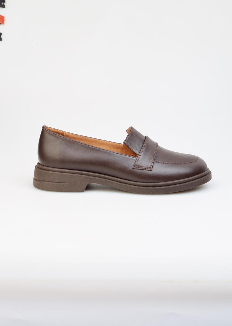 Classic Brown Leather Loafers for Woman, Elegant Slip On Office Shoes, Genuine Leather Comfort Shoes, Smart Casual Loafers, Every Day Flats