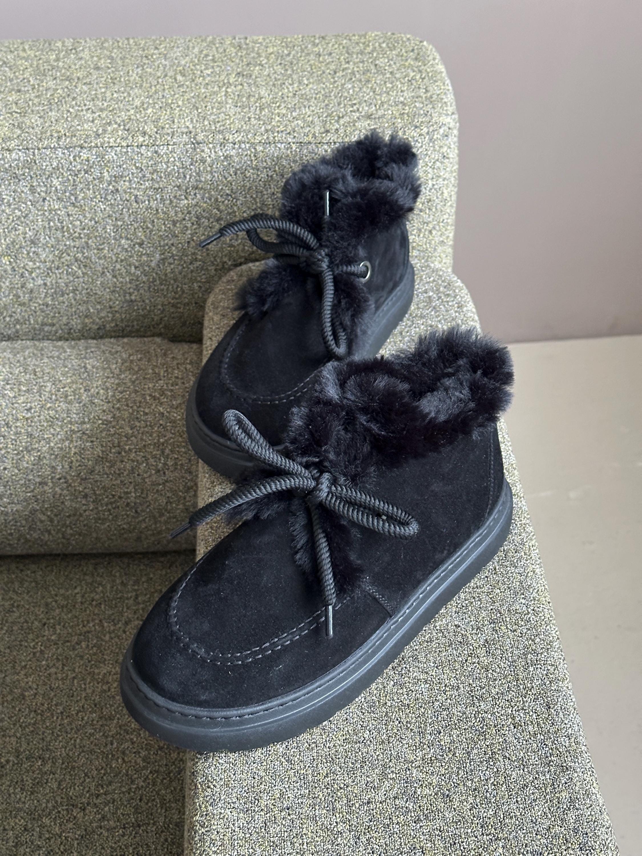 UGG Black Suede Lace-Up Ankle Boots UGG Pumped Lace Up Boot Black (Women main image 2