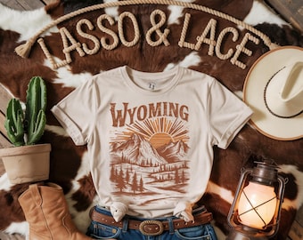 Wyoming Shirt, State of Wyoming Shirt, Yellowstone Shirt, Vintage Cowgirl T-Shirt, Cowgirl Shirt, Western Graphic Tee, Cowgirl Gift